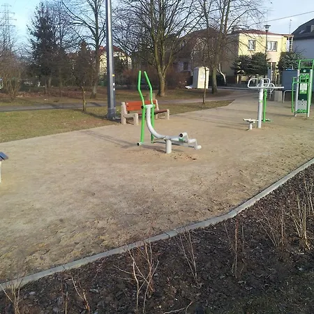 Cozy With Garden 公寓 *